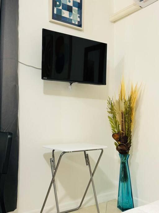 Studio With Terrace Near Hard Rock-Patio Hollywood Bagian luar foto